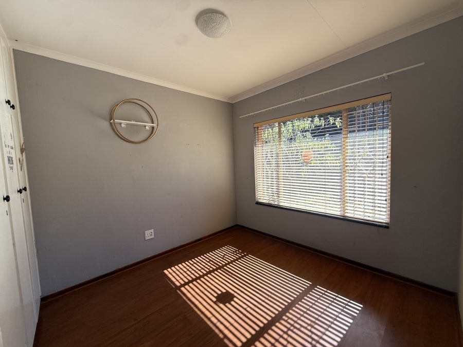 4 Bedroom Property for Sale in Wilro Park Gauteng