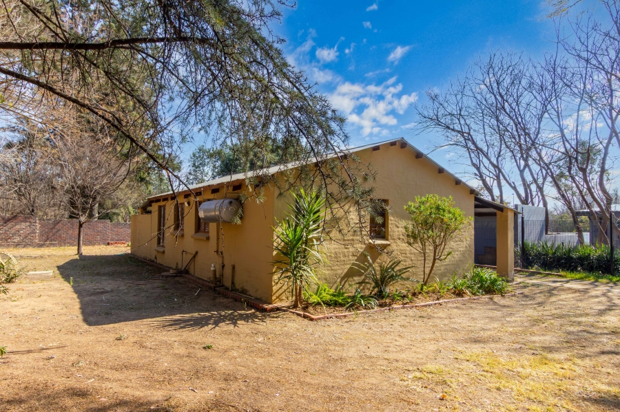 1 Bedroom Property for Sale in Chartwell Gauteng