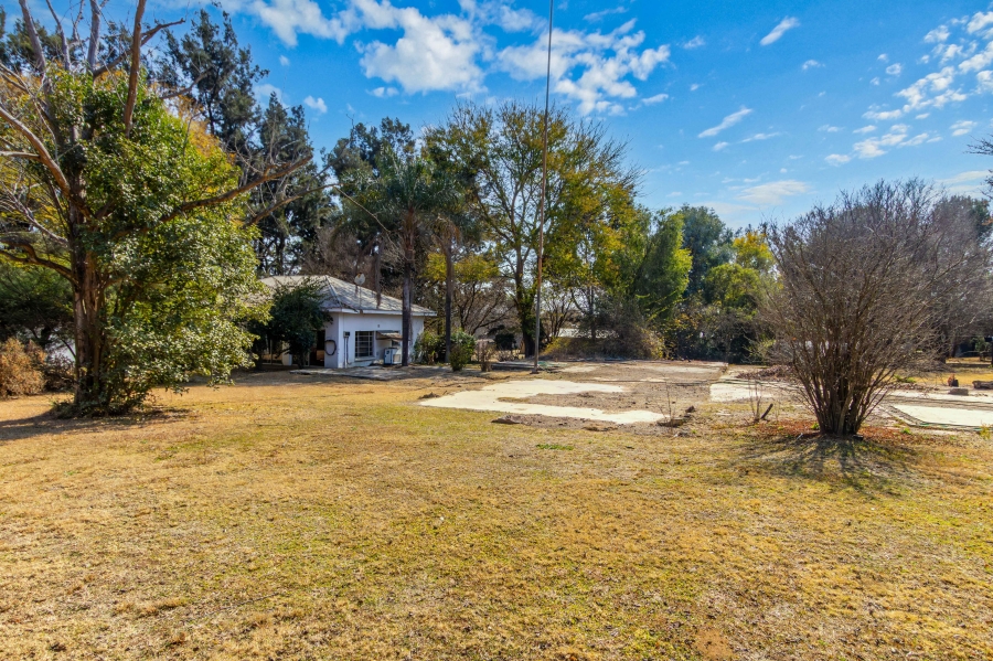 1 Bedroom Property for Sale in Chartwell Gauteng