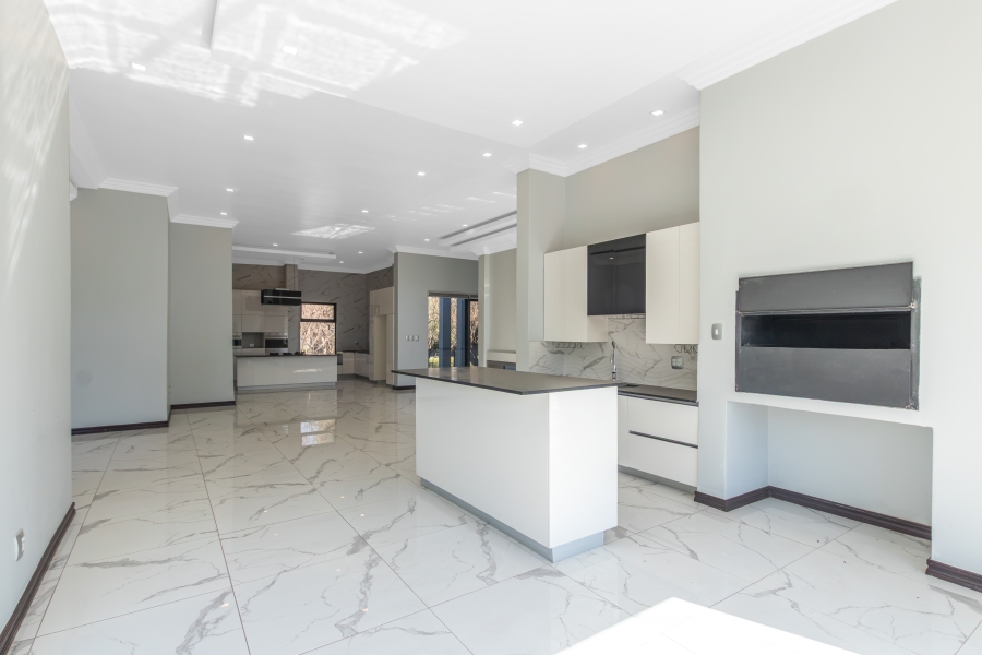 5 Bedroom Property for Sale in Steyn City Gauteng