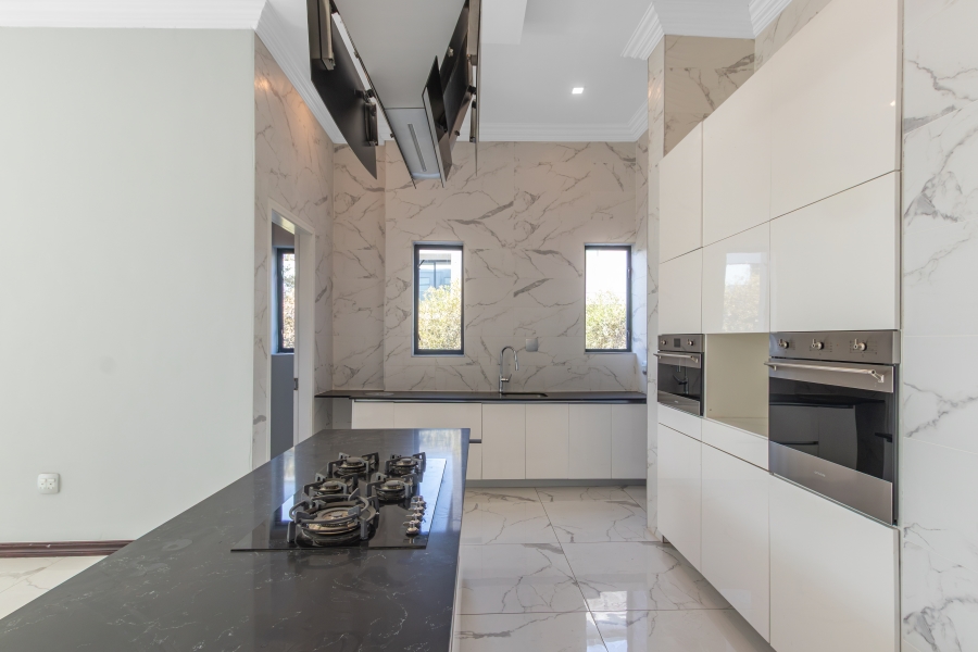 5 Bedroom Property for Sale in Steyn City Gauteng