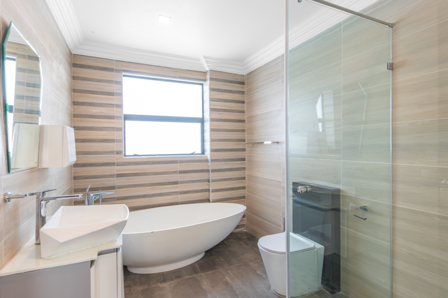 5 Bedroom Property for Sale in Steyn City Gauteng