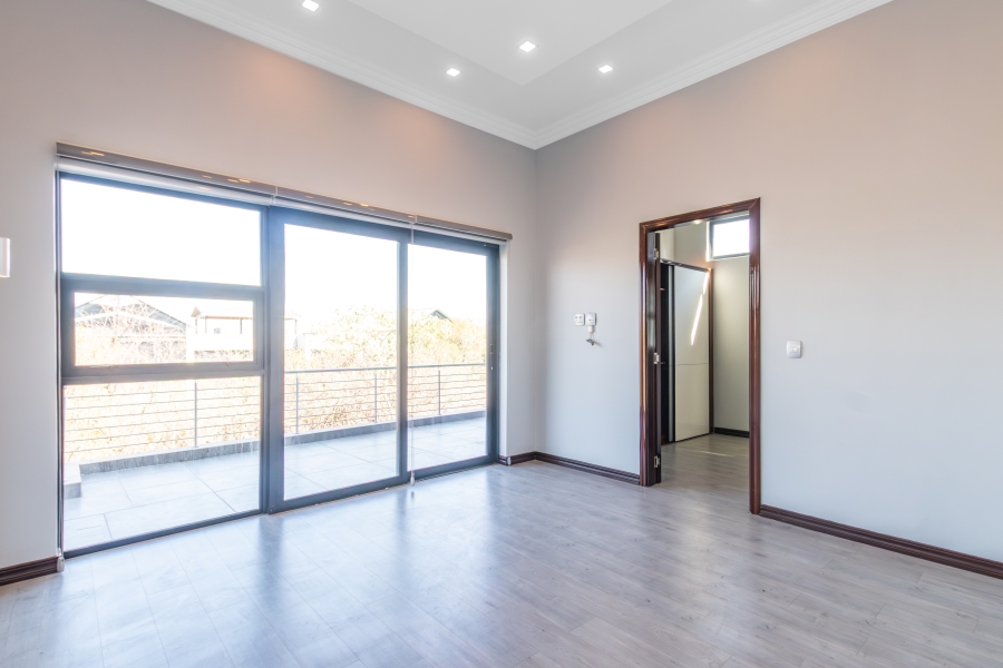 5 Bedroom Property for Sale in Steyn City Gauteng