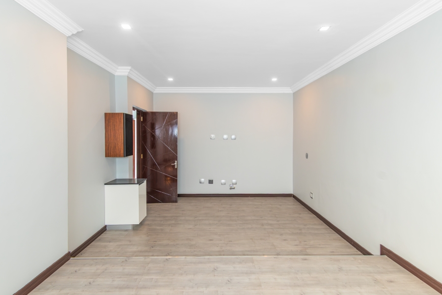 5 Bedroom Property for Sale in Steyn City Gauteng