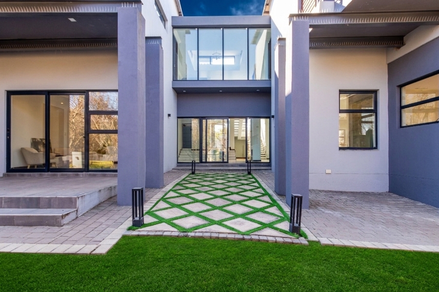 5 Bedroom Property for Sale in Steyn City Gauteng
