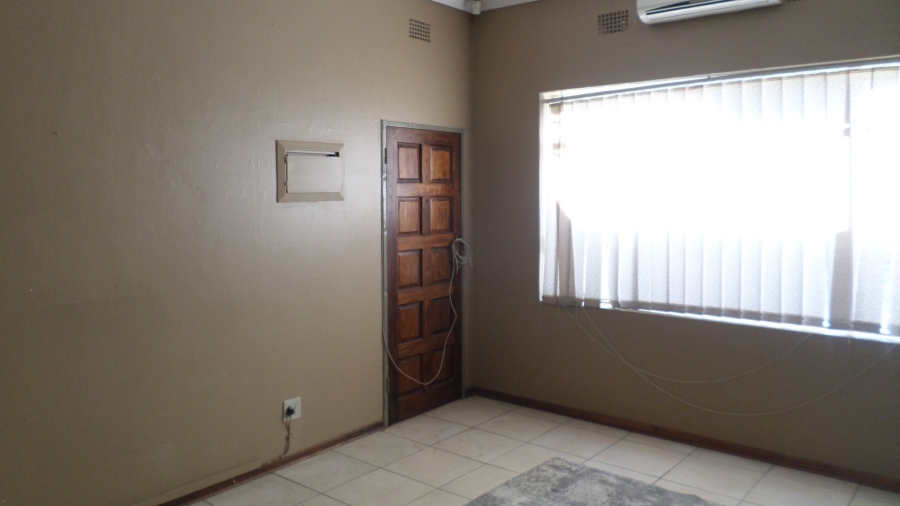 To Let Commercial Property for Rent in Primrose Gauteng