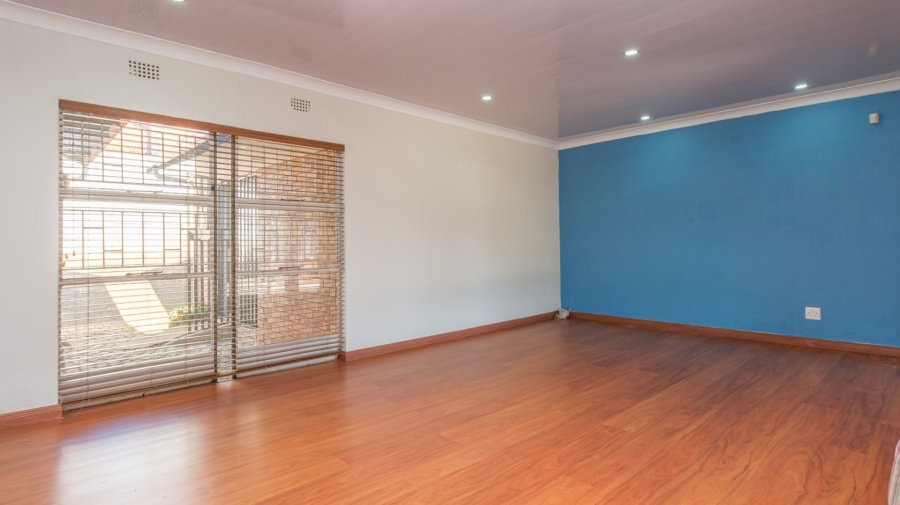 3 Bedroom Property for Sale in Helderkruin Gauteng