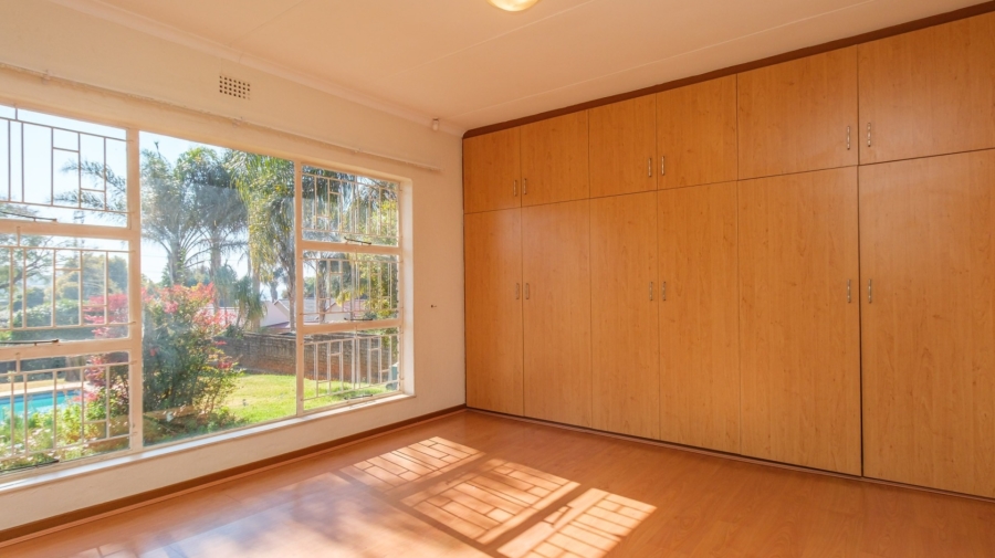 3 Bedroom Property for Sale in Helderkruin Gauteng