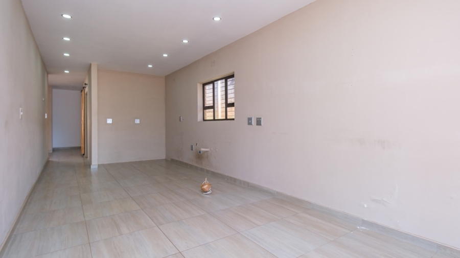 3 Bedroom Property for Sale in Helderkruin Gauteng