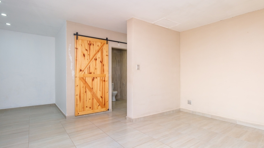 3 Bedroom Property for Sale in Helderkruin Gauteng
