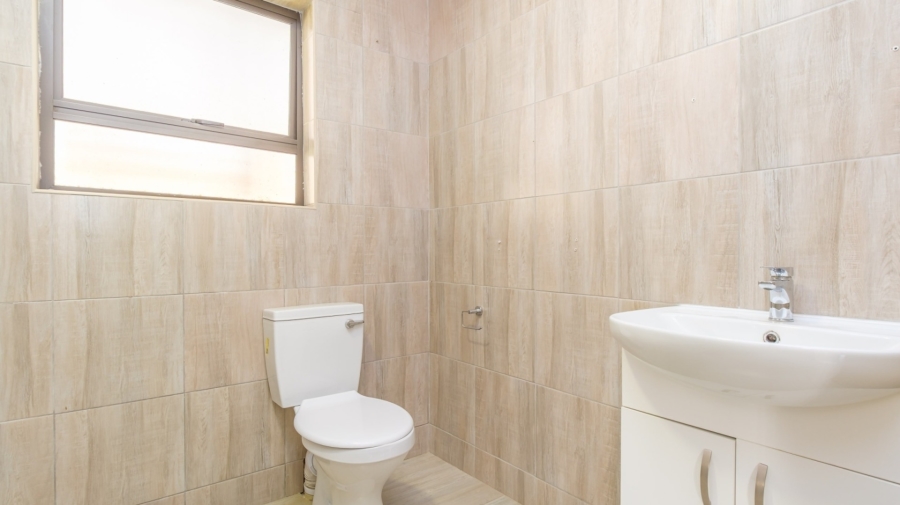 3 Bedroom Property for Sale in Helderkruin Gauteng
