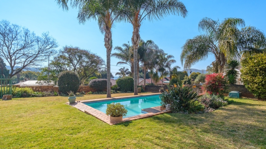 3 Bedroom Property for Sale in Helderkruin Gauteng