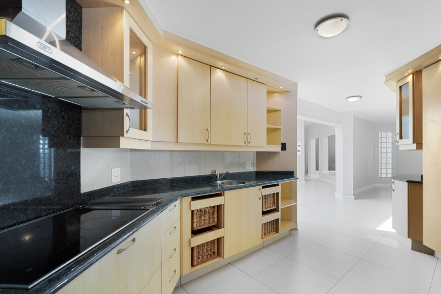 4 Bedroom Property for Sale in Fourways Gardens Gauteng