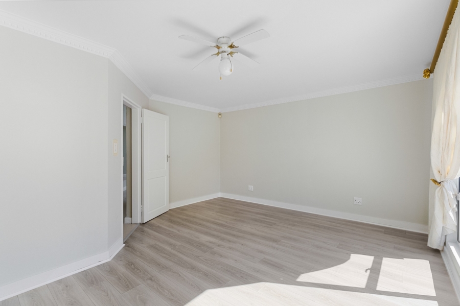 4 Bedroom Property for Sale in Fourways Gardens Gauteng