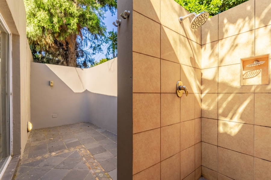 4 Bedroom Property for Sale in Fourways Gardens Gauteng