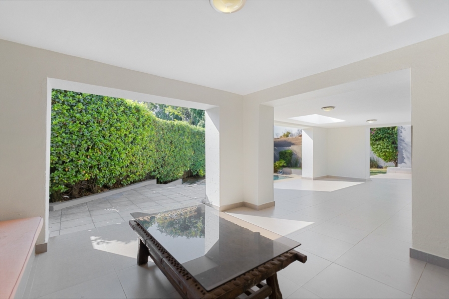 4 Bedroom Property for Sale in Fourways Gardens Gauteng