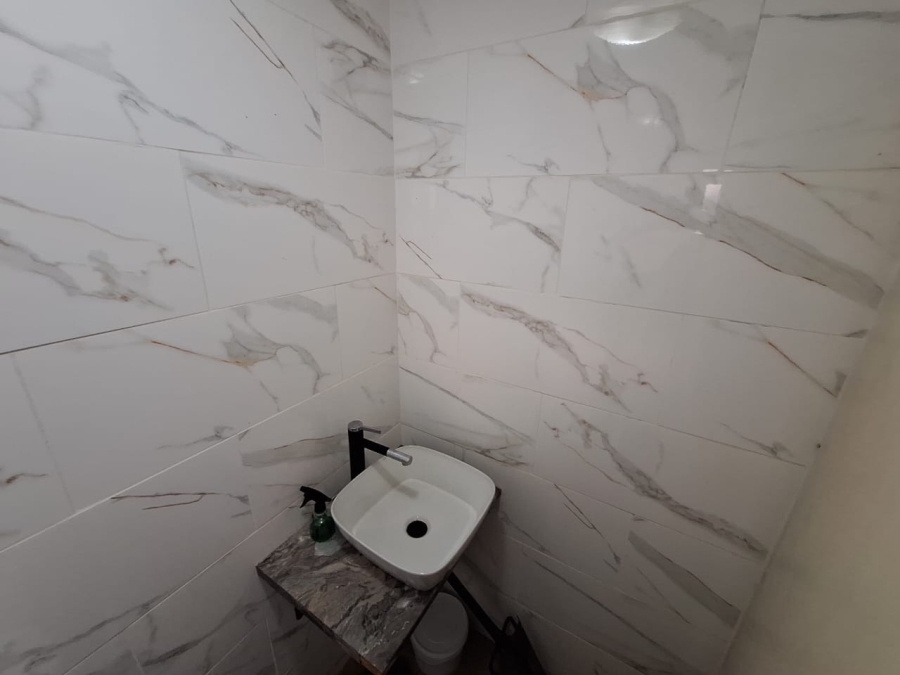 3 Bedroom Property for Sale in Annlin Gauteng