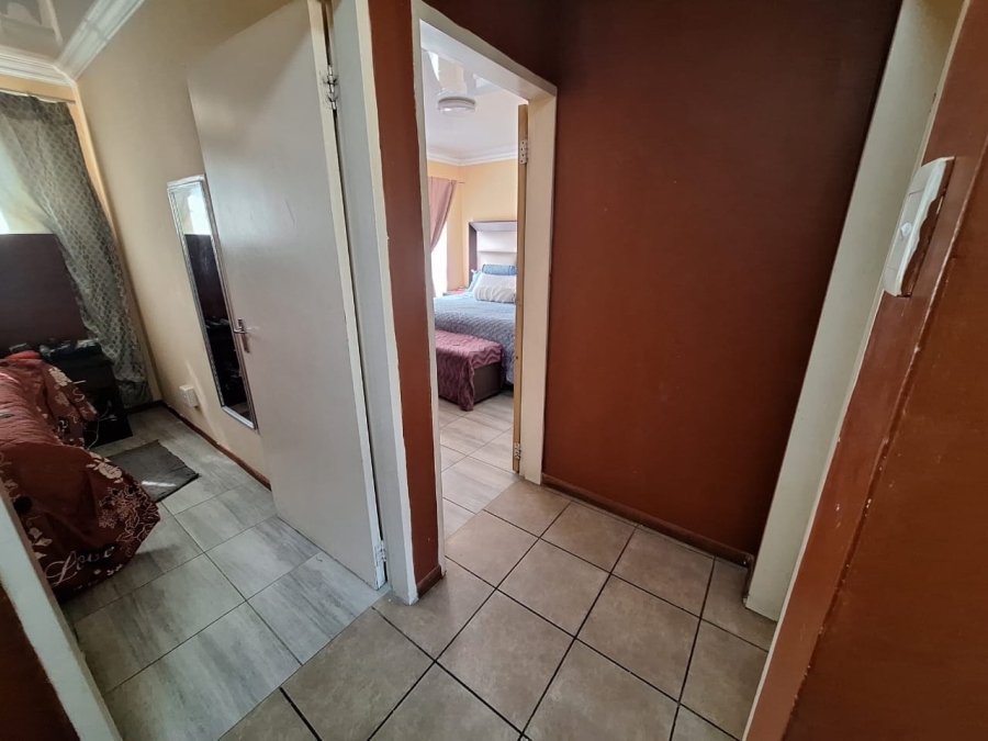3 Bedroom Property for Sale in Annlin Gauteng