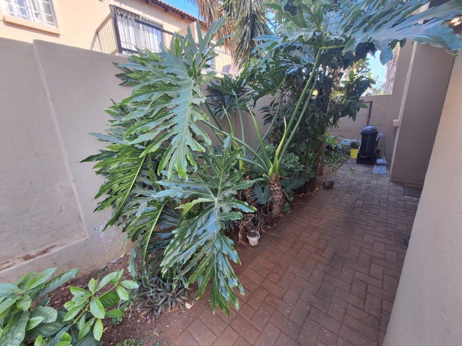 3 Bedroom Property for Sale in Annlin Gauteng