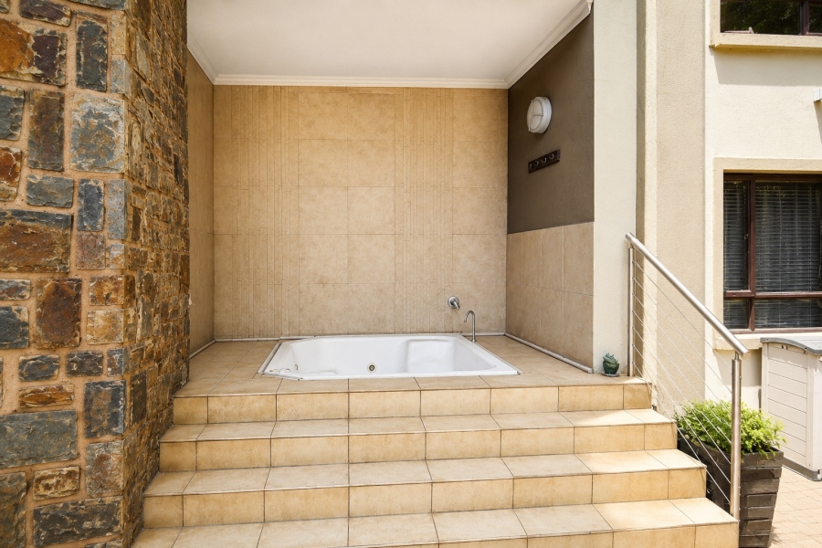 4 Bedroom Property for Sale in Sable Hills Gauteng