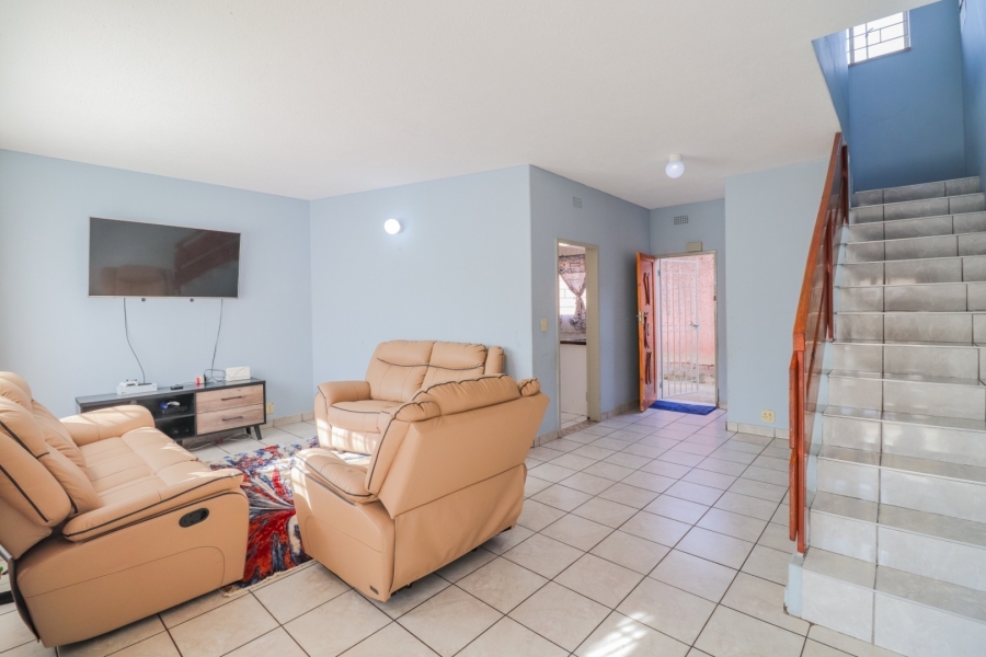 2 Bedroom Property for Sale in Regents Park Gauteng