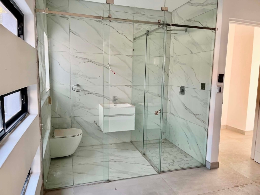 To Let 3 Bedroom Property for Rent in Illovo Gauteng