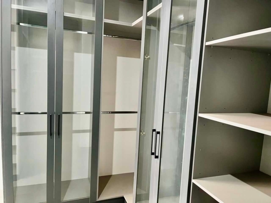 To Let 3 Bedroom Property for Rent in Illovo Gauteng