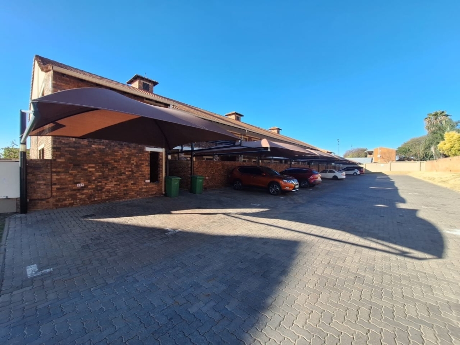 2 Bedroom Property for Sale in Montana Gauteng