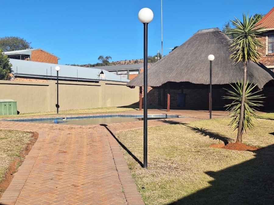 2 Bedroom Property for Sale in Montana Gauteng