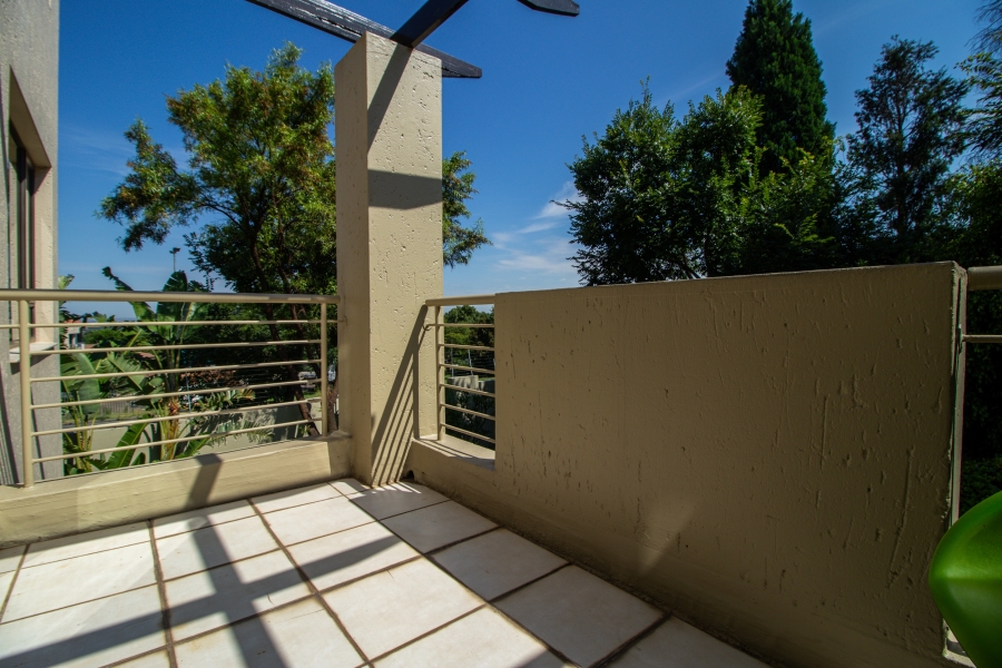 To Let 1 Bedroom Property for Rent in Bryanston Gauteng