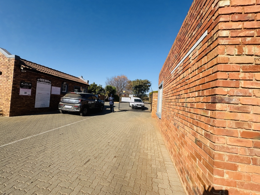 2 Bedroom Property for Sale in Clarina Gauteng