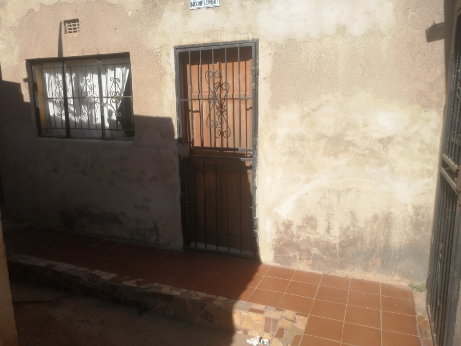 9 Bedroom Property for Sale in Mapleton Gauteng