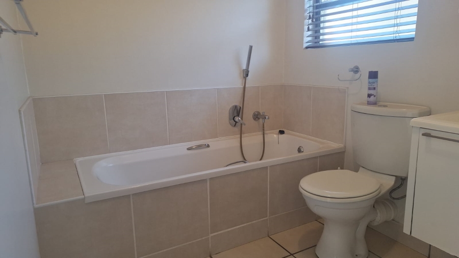 To Let 1 Bedroom Property for Rent in Bryanston East Gauteng