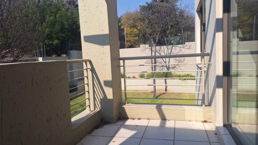 To Let 1 Bedroom Property for Rent in Bryanston East Gauteng