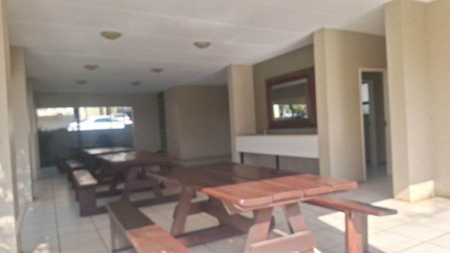 To Let 1 Bedroom Property for Rent in Bryanston East Gauteng