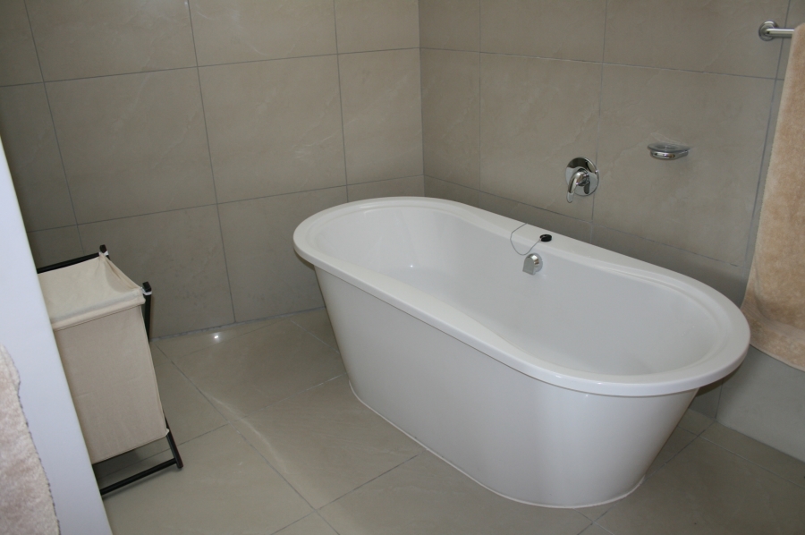 To Let 3 Bedroom Property for Rent in Sandton Central Gauteng