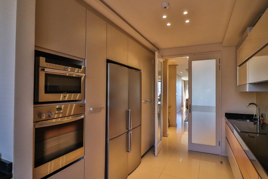 To Let 2 Bedroom Property for Rent in Morningside Gauteng