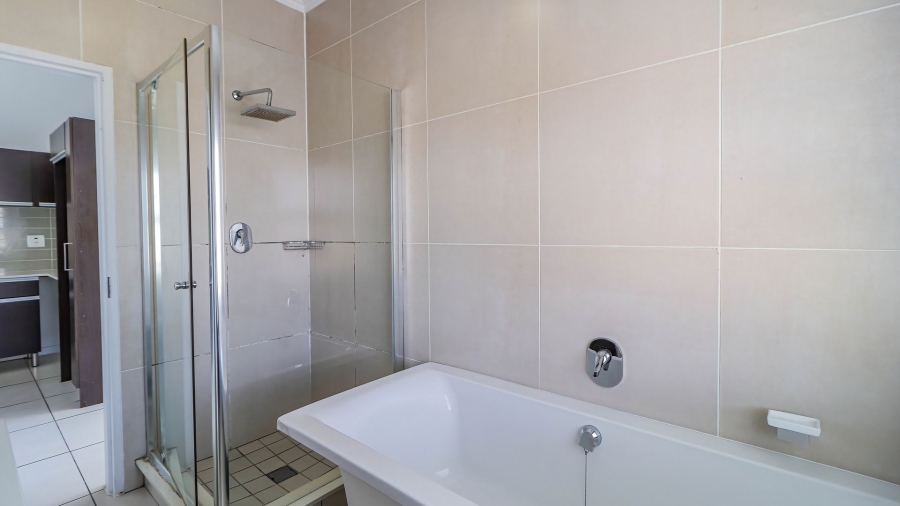1 Bedroom Property for Sale in Fourways Gauteng