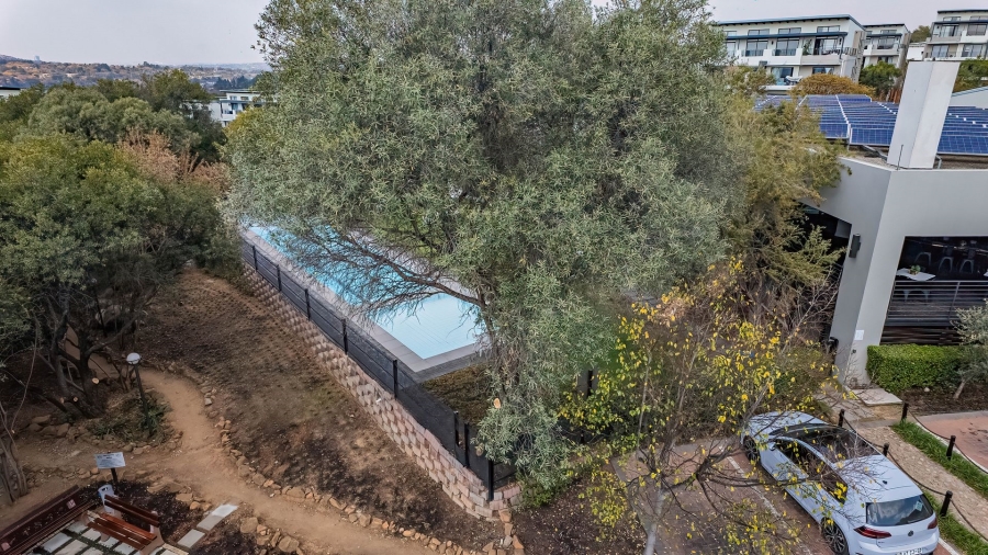 1 Bedroom Property for Sale in Fourways Gauteng