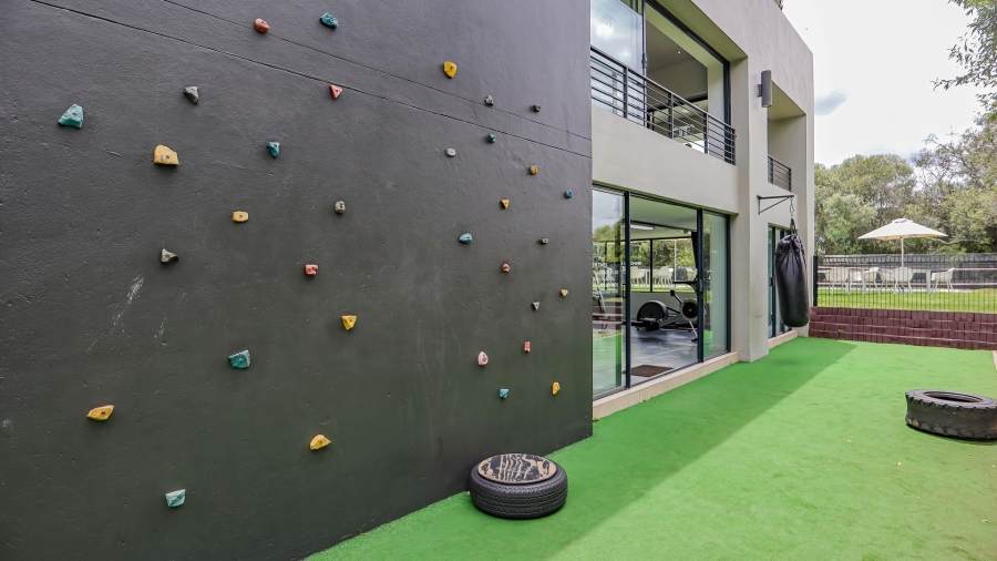 1 Bedroom Property for Sale in Fourways Gauteng