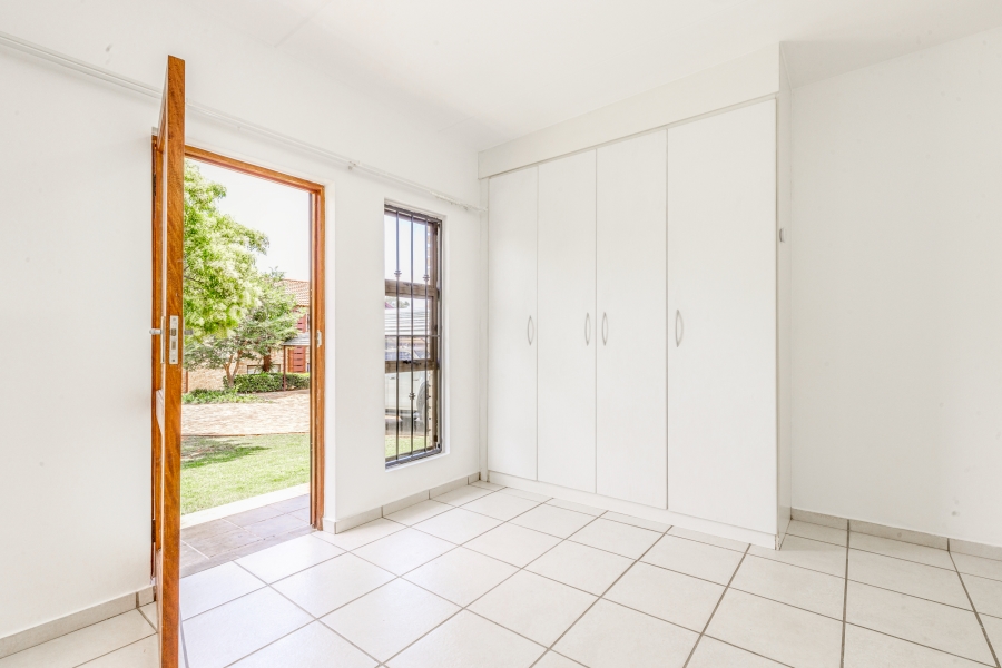 To Let 2 Bedroom Property for Rent in Kengies Gauteng