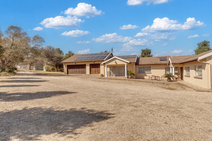 3 Bedroom Property for Sale in Chartwell Gauteng
