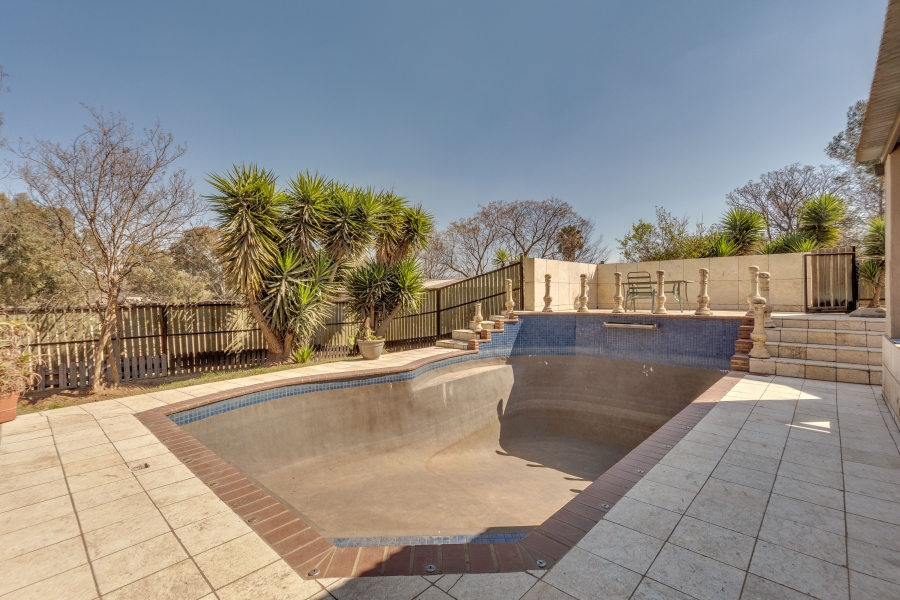 4 Bedroom Property for Sale in Chartwell Gauteng