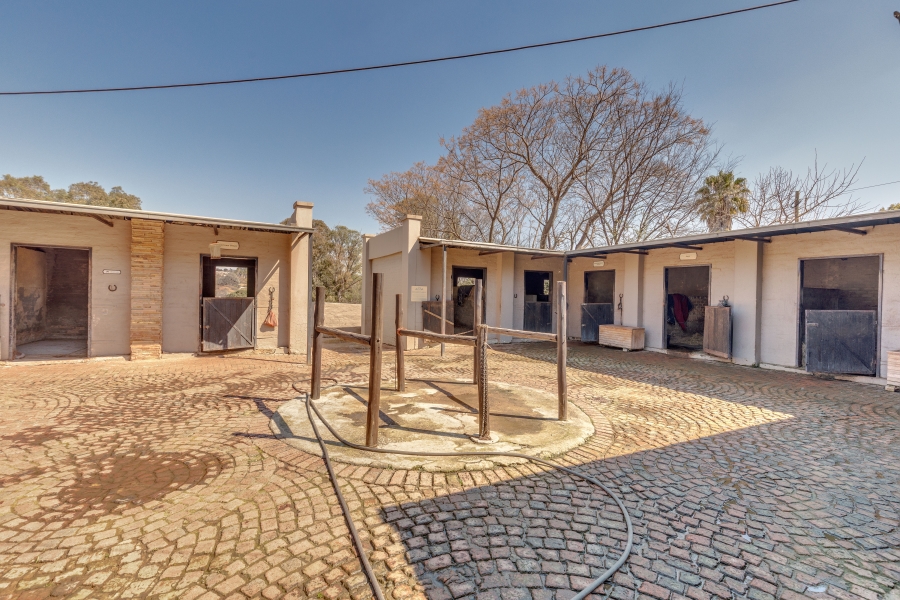 4 Bedroom Property for Sale in Chartwell Gauteng