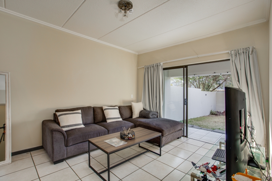 2 Bedroom Property for Sale in Douglasdale Gauteng