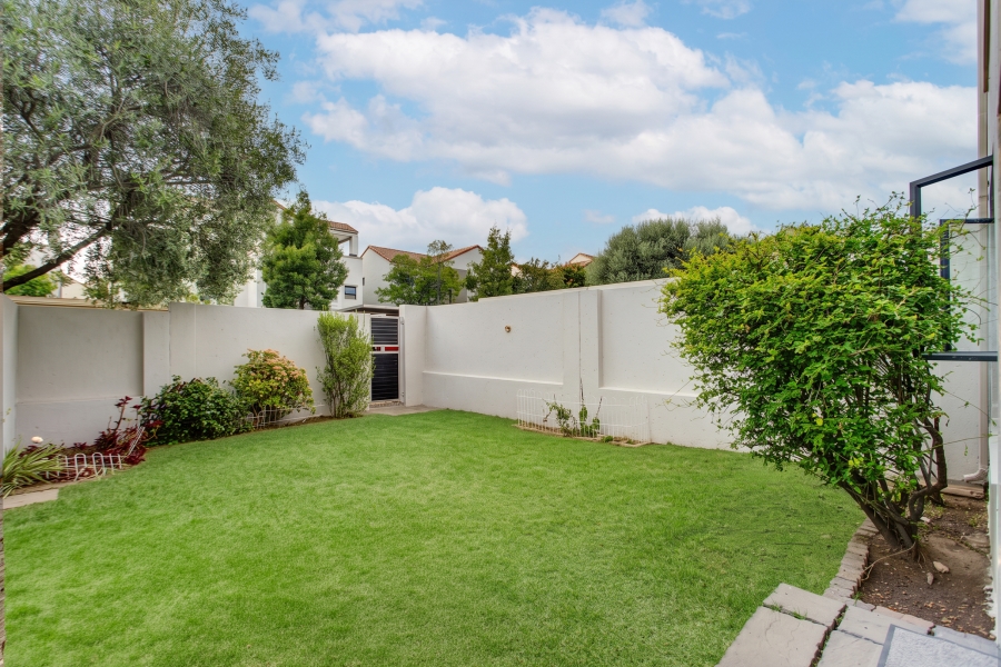 2 Bedroom Property for Sale in Douglasdale Gauteng