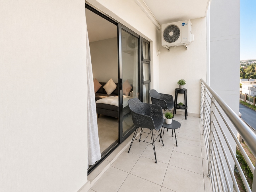 To Let 2 Bedroom Property for Rent in Broadacres Gauteng