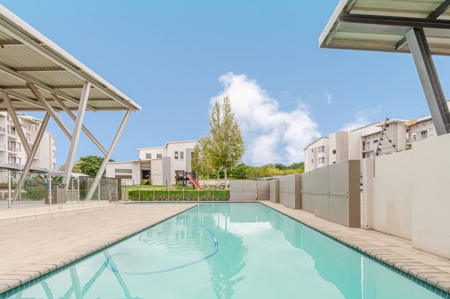 To Let 2 Bedroom Property for Rent in Broadacres Gauteng