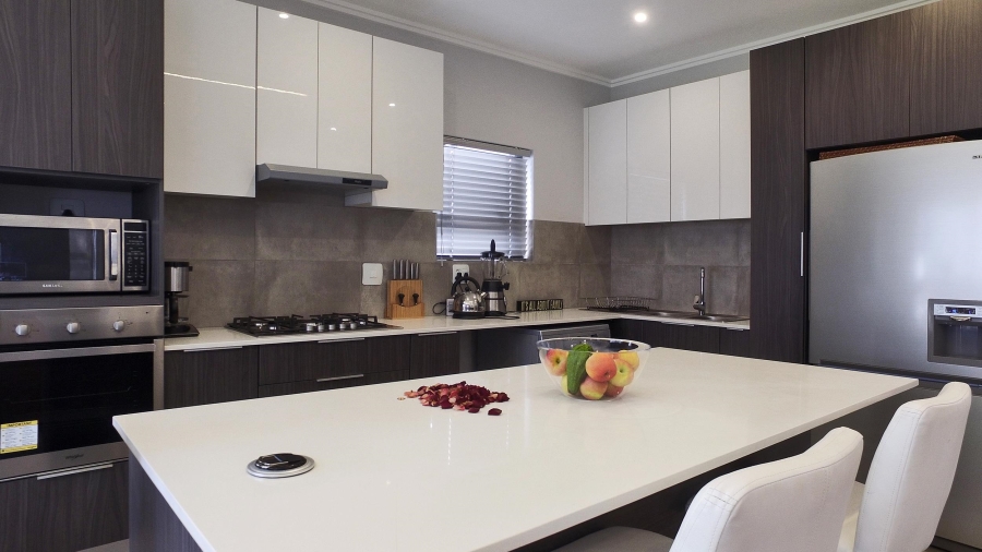 To Let 3 Bedroom Property for Rent in Bryanston Gauteng
