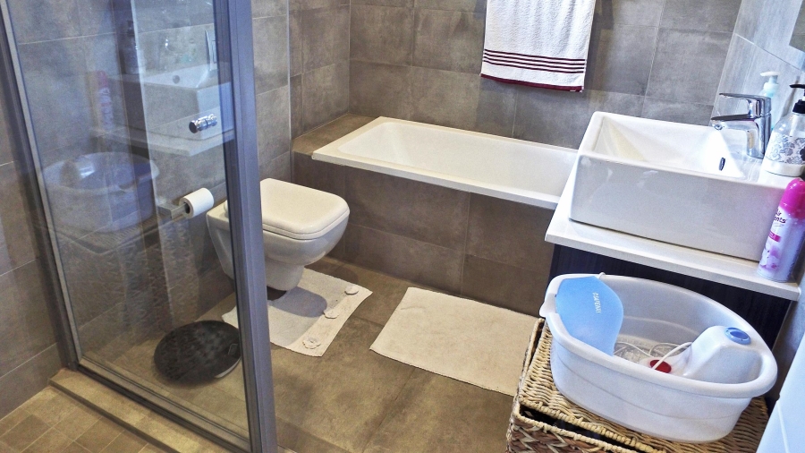To Let 3 Bedroom Property for Rent in Bryanston Gauteng